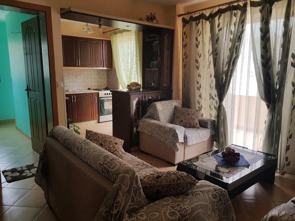 סרנדה Enjoy Apartment מראה חיצוני תמונה